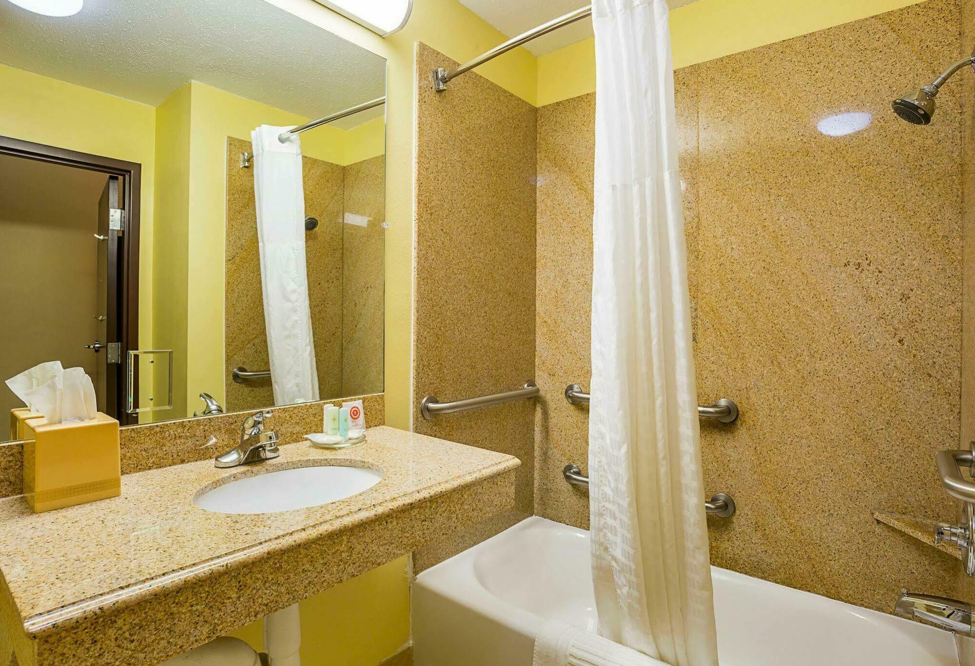 Comfort Inn & Suites Port Arthur-Port Neches Екстериор снимка